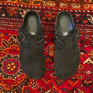 Fuzzy lined Birkenstocks size 42